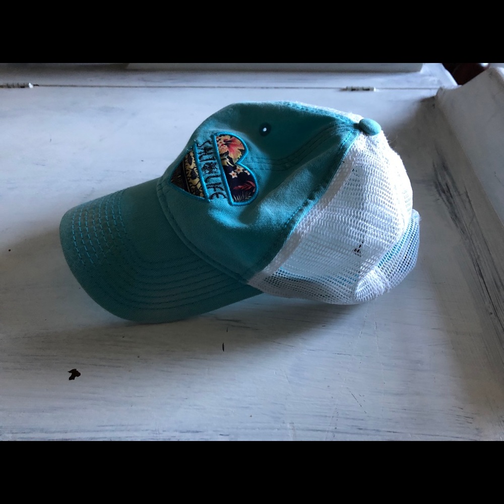 Women’s Salt Life Trucker Hat